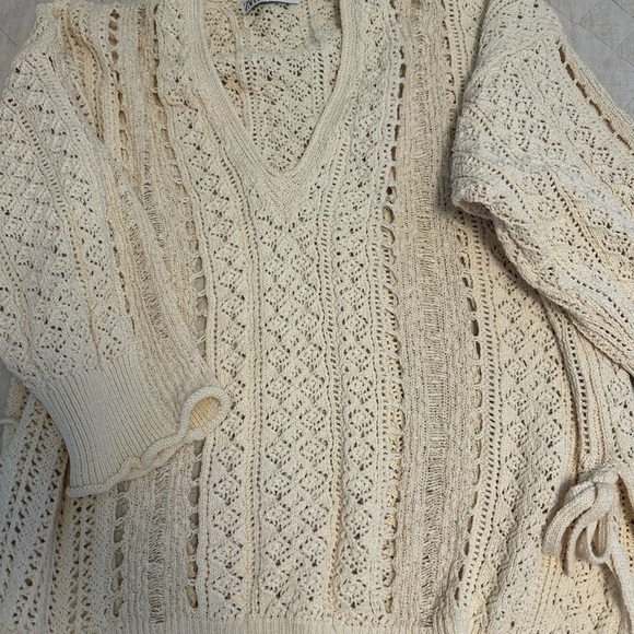 Zara chunky over sized beach sweater with side tie detal - Picture 7 of 8